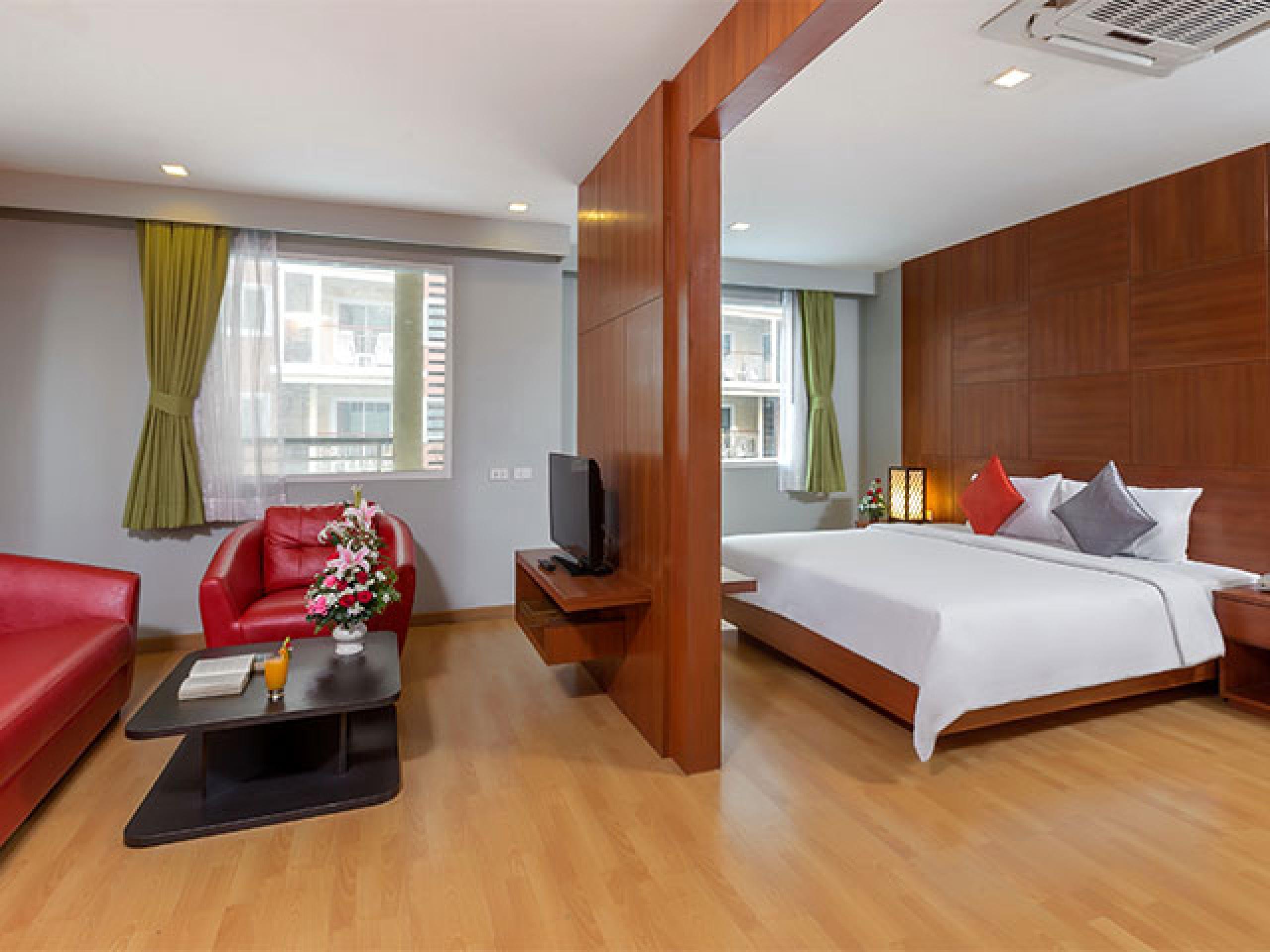 Bauman Residence Phuket Екстериор снимка