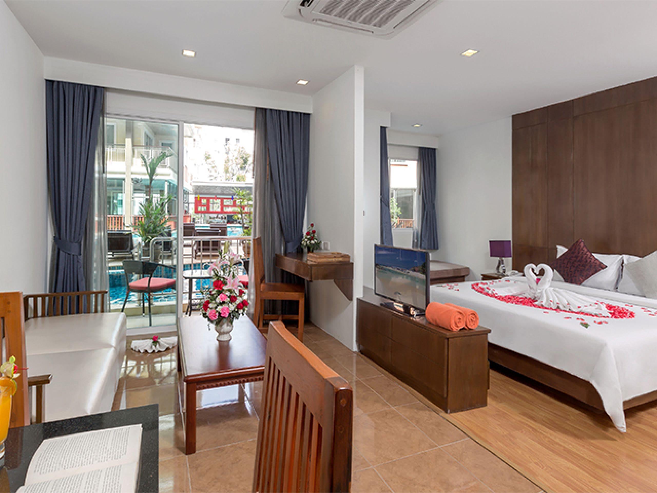 Bauman Residence Phuket Екстериор снимка