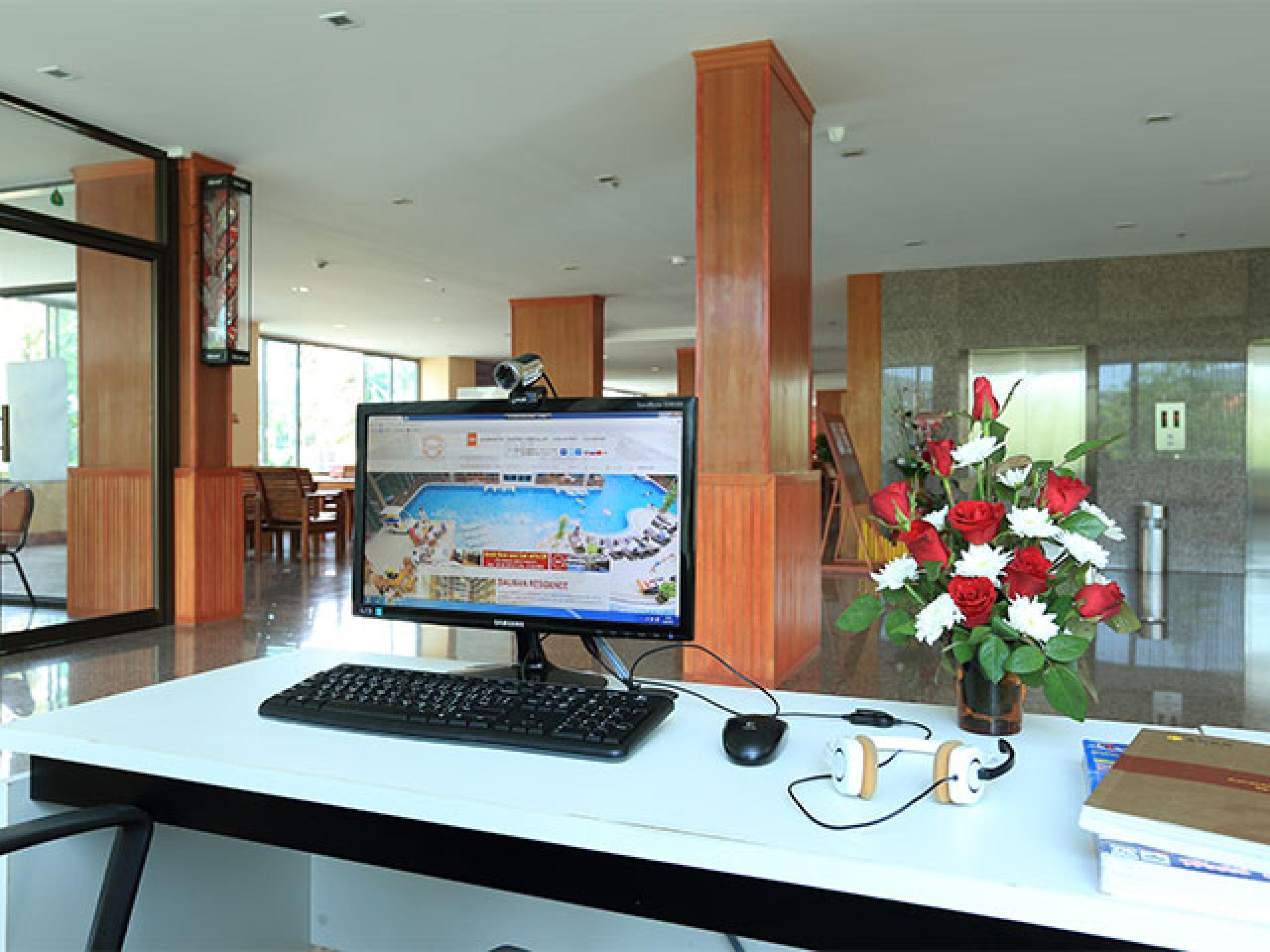 Bauman Residence Phuket Екстериор снимка